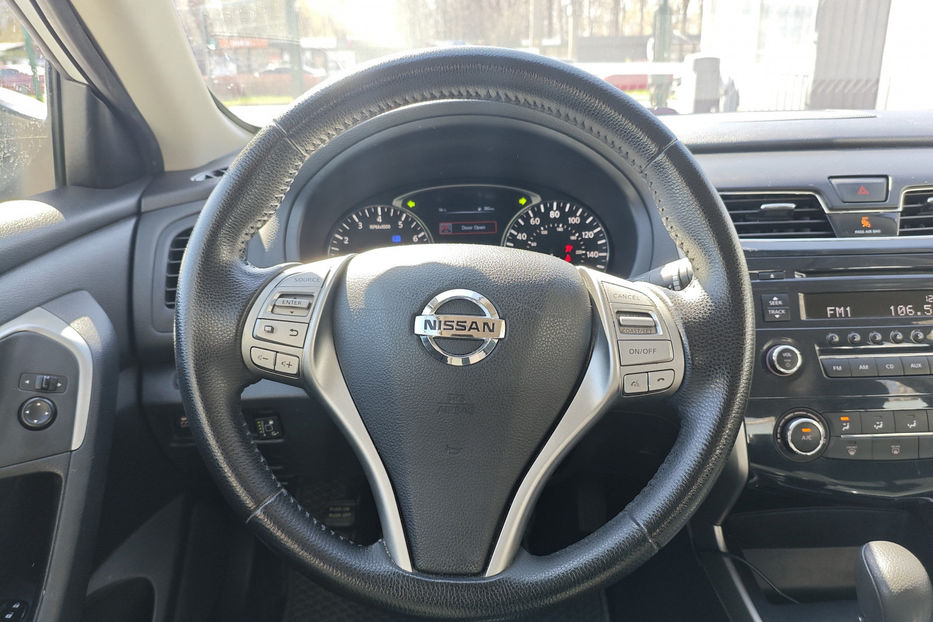 Продам Nissan Altima 2.5 CVT (182 к.с.) • S 2015 года в Киеве