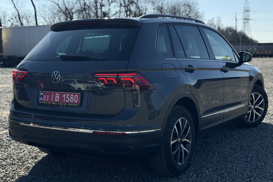 Продам Volkswagen Tiguan (2023) 2022 года в г. Умань, Черкасская область