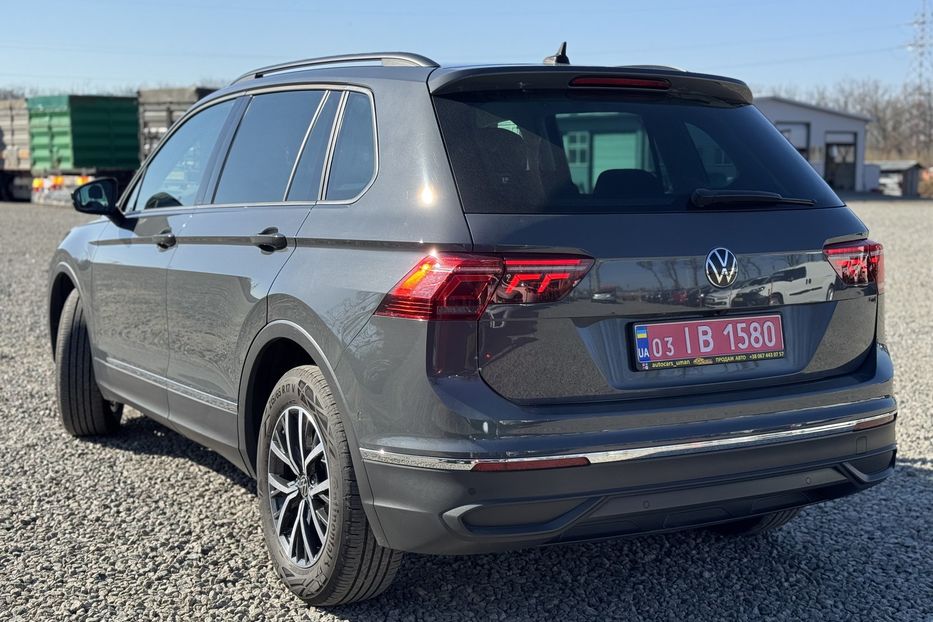 Продам Volkswagen Tiguan (2023) 2022 года в г. Умань, Черкасская область