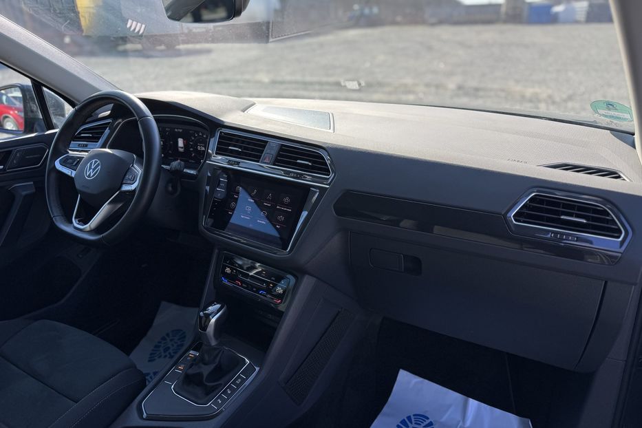 Продам Volkswagen Tiguan (2023) 2022 года в г. Умань, Черкасская область