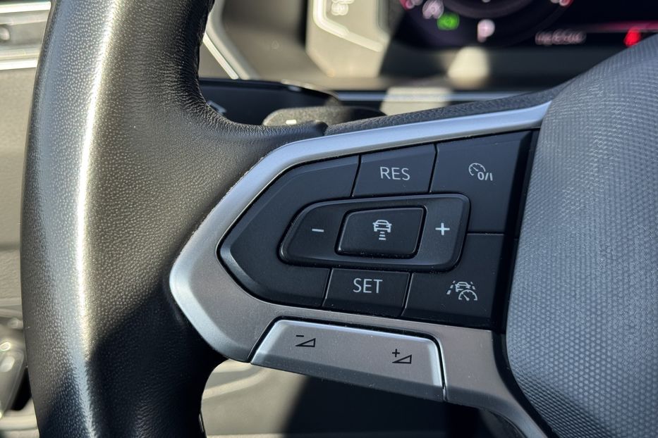 Продам Volkswagen Tiguan (2023) 2022 года в г. Умань, Черкасская область