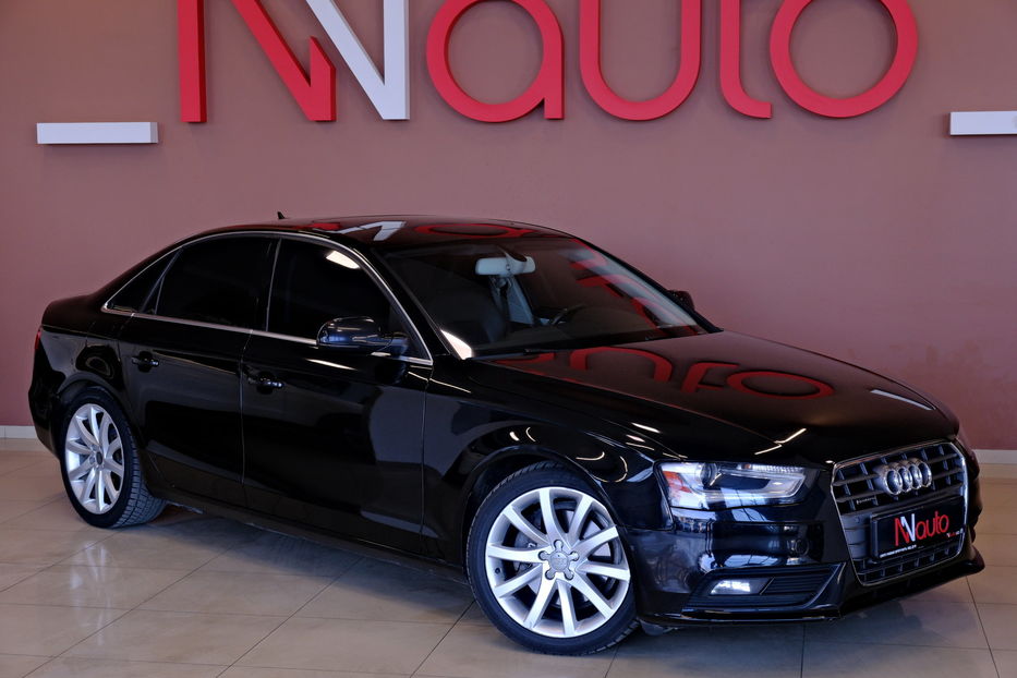 Продам Audi A4 2012 года в Одессе