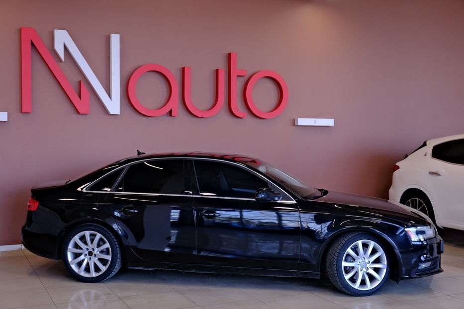 Продам Audi A4 2012 года в Одессе