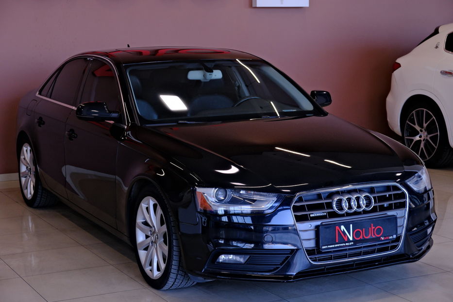 Продам Audi A4 2012 года в Одессе