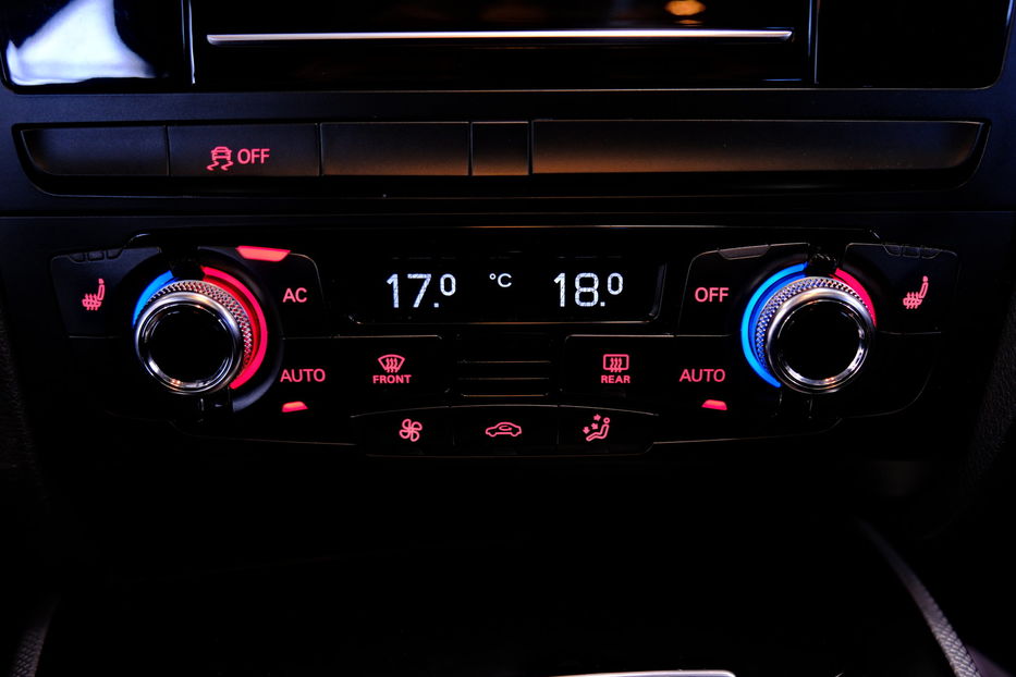 Продам Audi A4 2012 года в Одессе