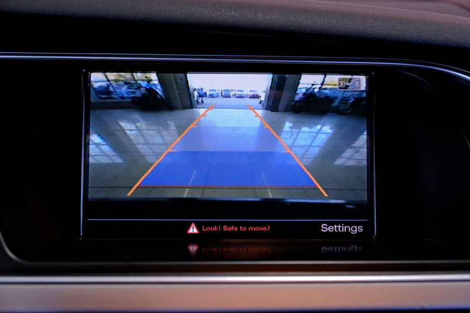 Продам Audi A4 2012 года в Одессе