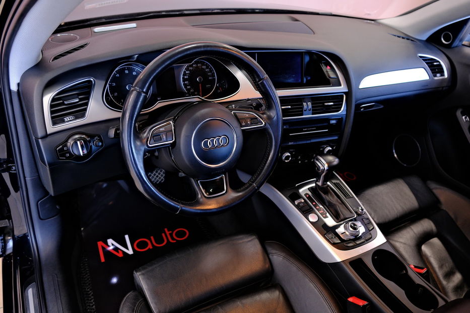 Продам Audi A4 2012 года в Одессе