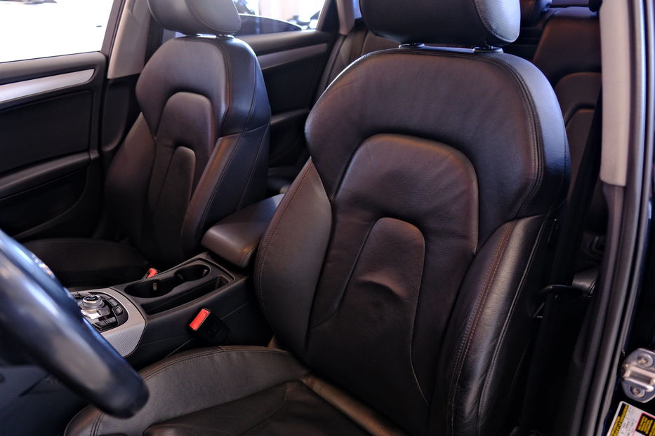 Продам Audi A4 2012 года в Одессе