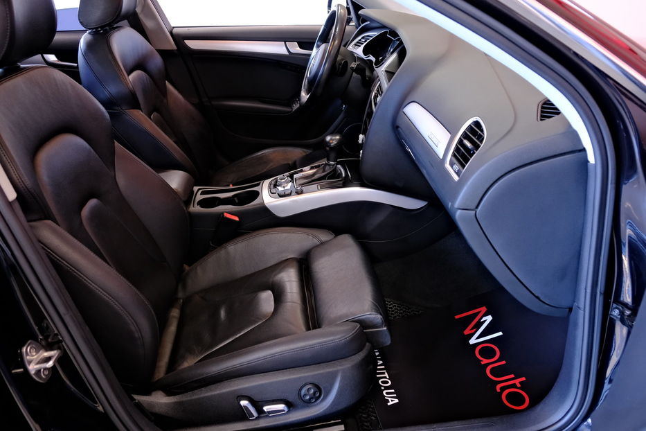 Продам Audi A4 2012 года в Одессе