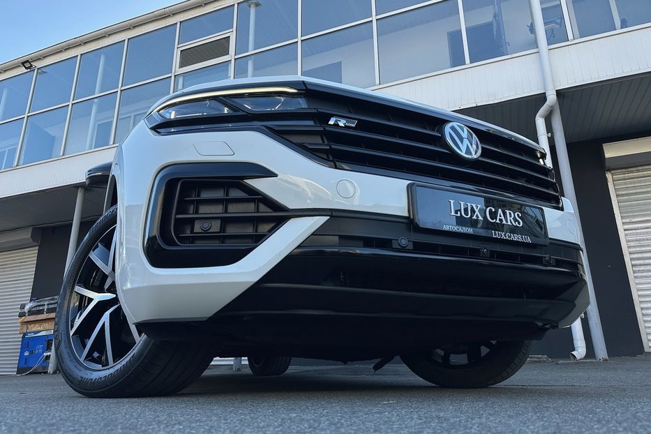 Продам Volkswagen Touareg R-line TDI 2021 года в Киеве