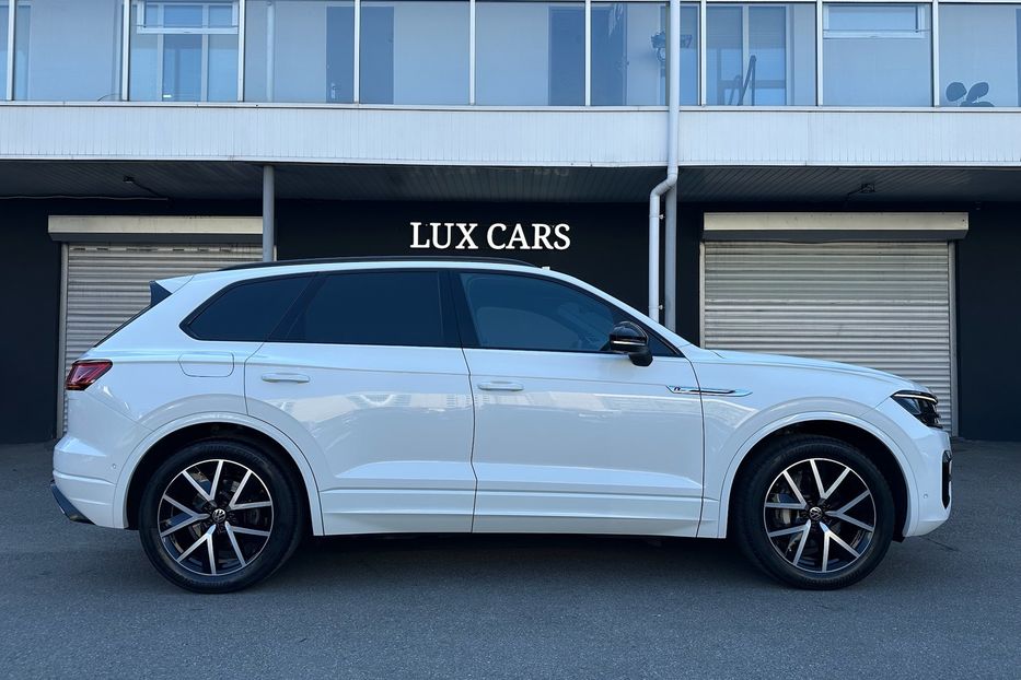 Продам Volkswagen Touareg R-line TDI 2021 года в Киеве