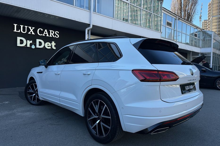 Продам Volkswagen Touareg R-line TDI 2021 года в Киеве