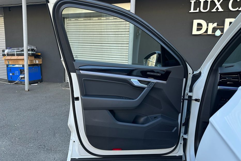 Продам Volkswagen Touareg R-line TDI 2021 года в Киеве