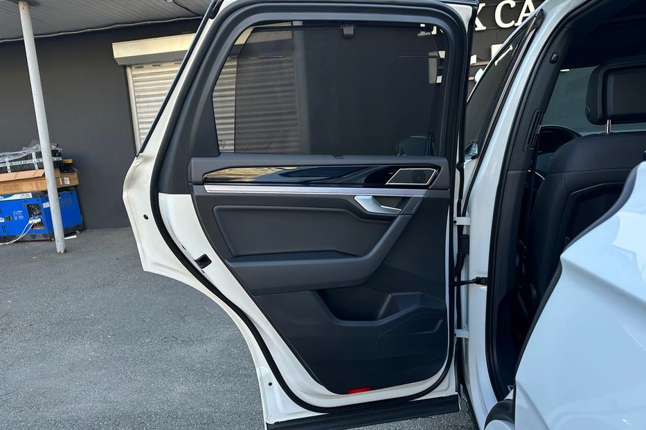 Продам Volkswagen Touareg R-line TDI 2021 года в Киеве