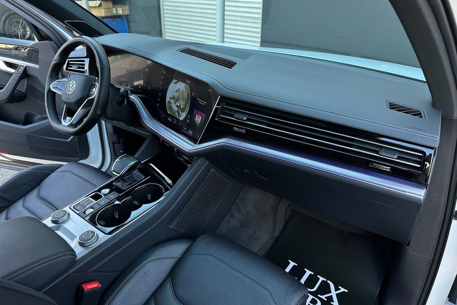 Продам Volkswagen Touareg R-line TDI 2021 года в Киеве