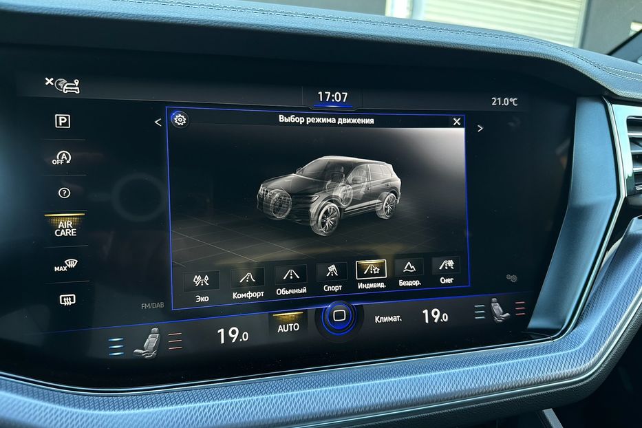 Продам Volkswagen Touareg R-line TDI 2021 года в Киеве