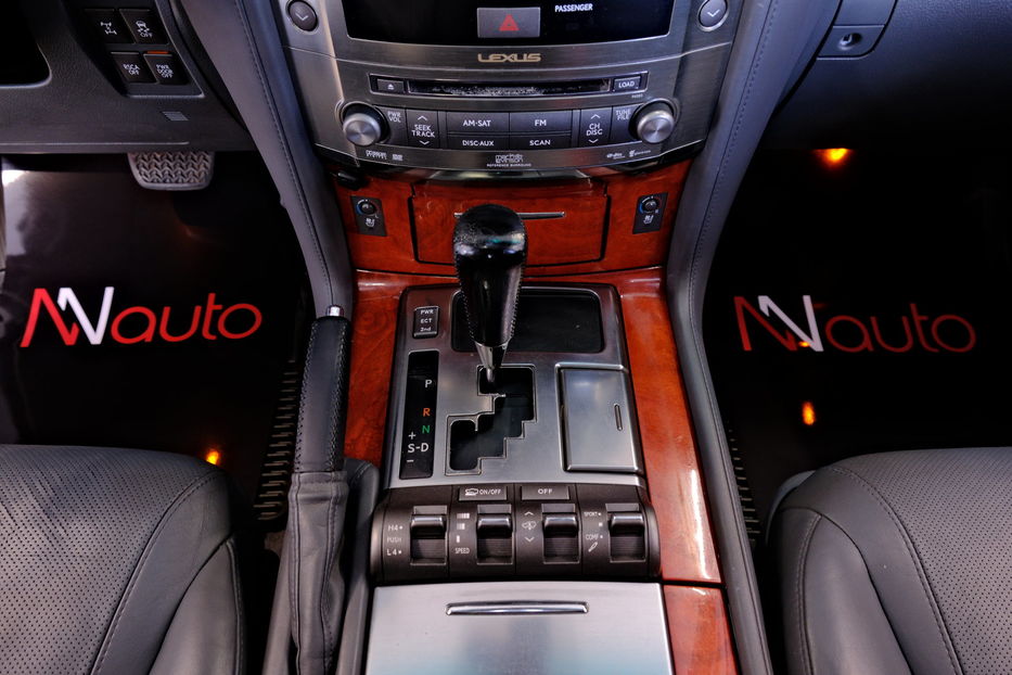 Продам Lexus LX 570 2008 года в Одессе