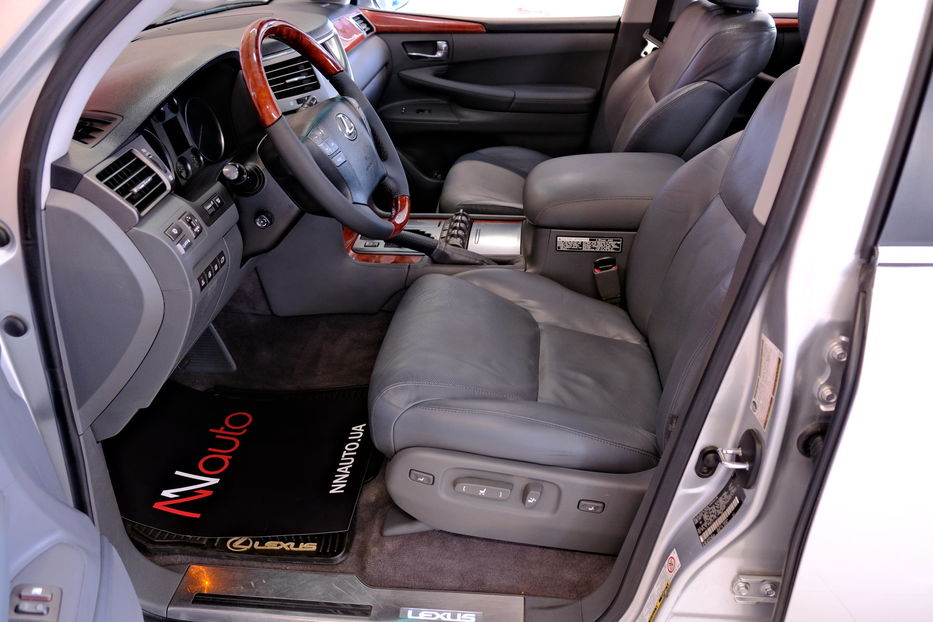Продам Lexus LX 570 2008 года в Одессе