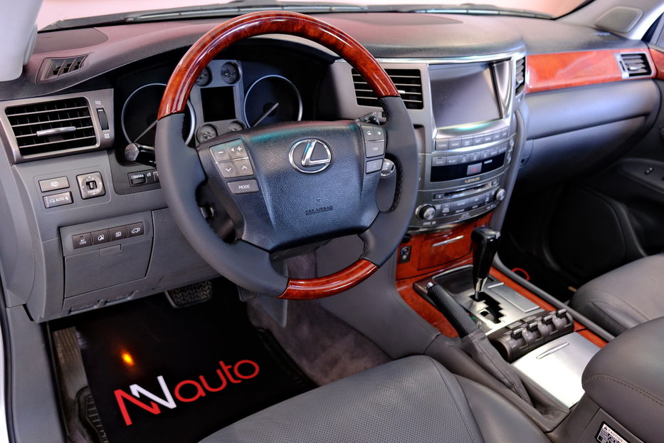 Продам Lexus LX 570 2008 года в Одессе