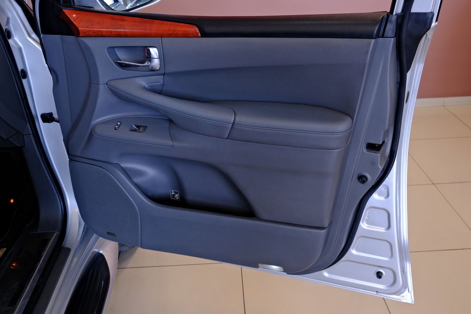 Продам Lexus LX 570 2008 года в Одессе