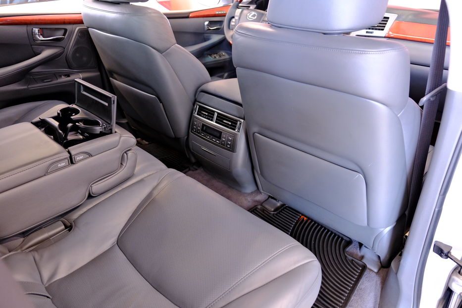 Продам Lexus LX 570 2008 года в Одессе