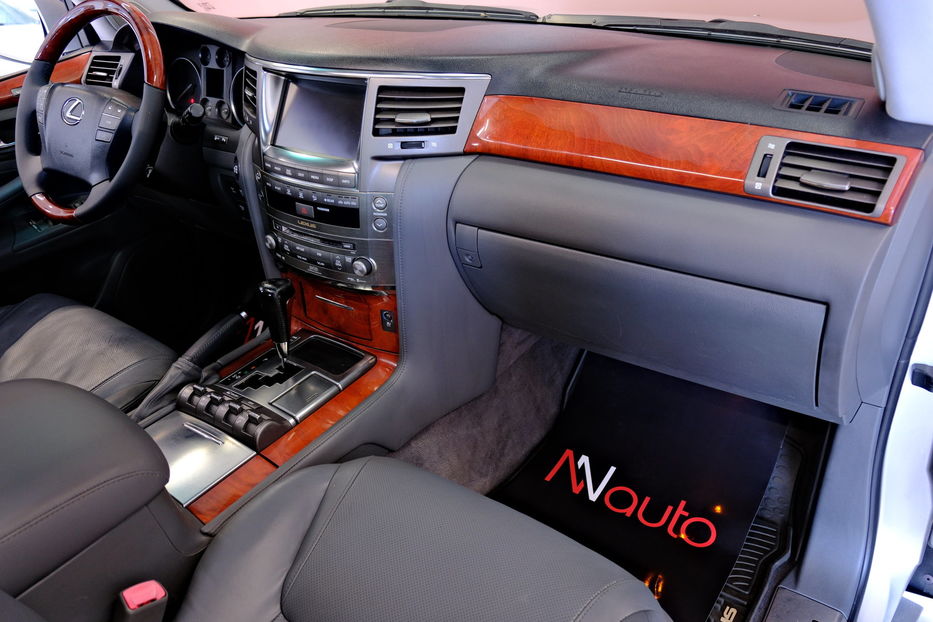 Продам Lexus LX 570 2008 года в Одессе