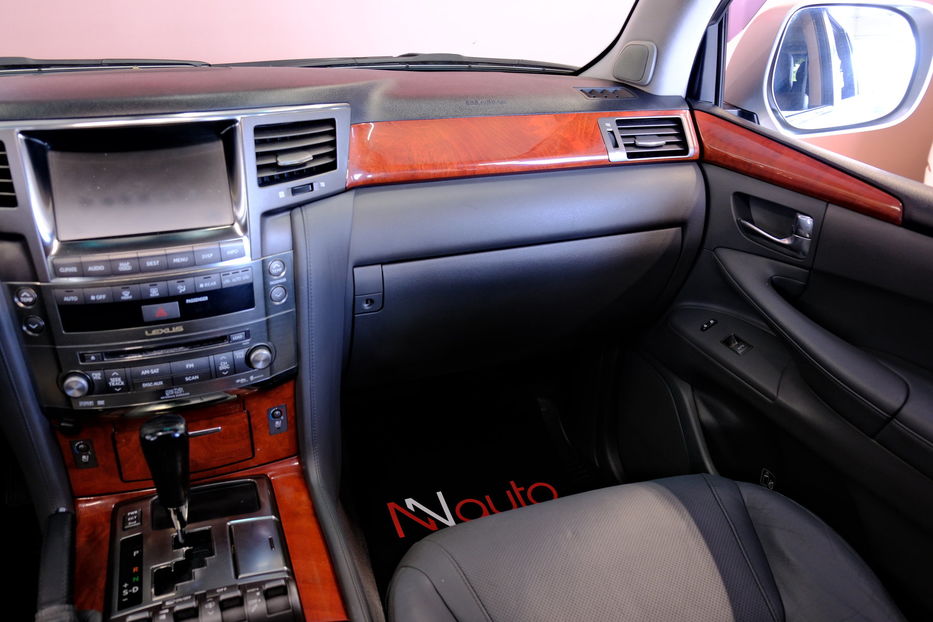 Продам Lexus LX 570 2008 года в Одессе