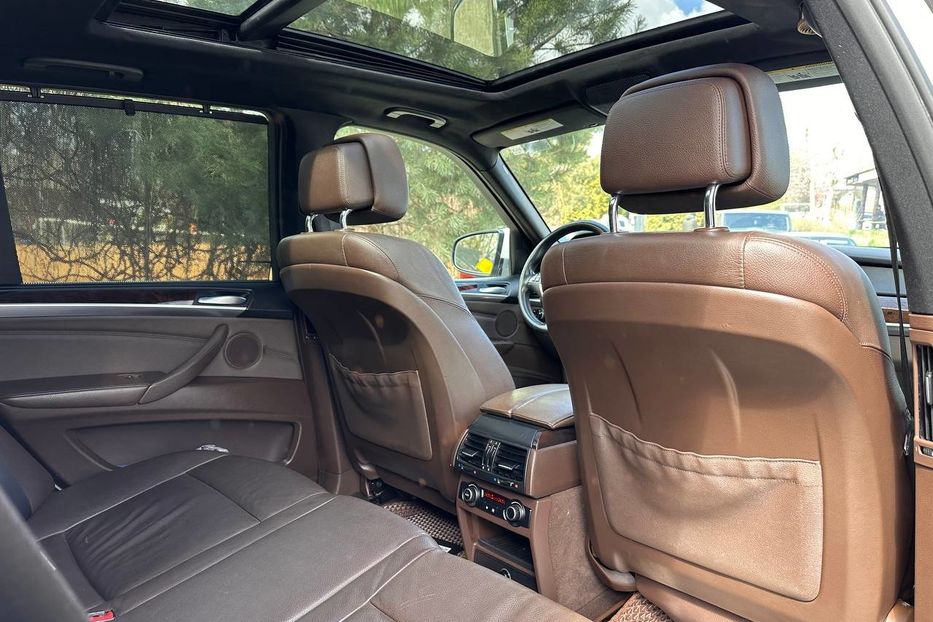 Продам BMW X5 2010 года в Черновцах