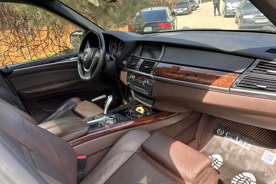 Продам BMW X5 2010 года в Черновцах