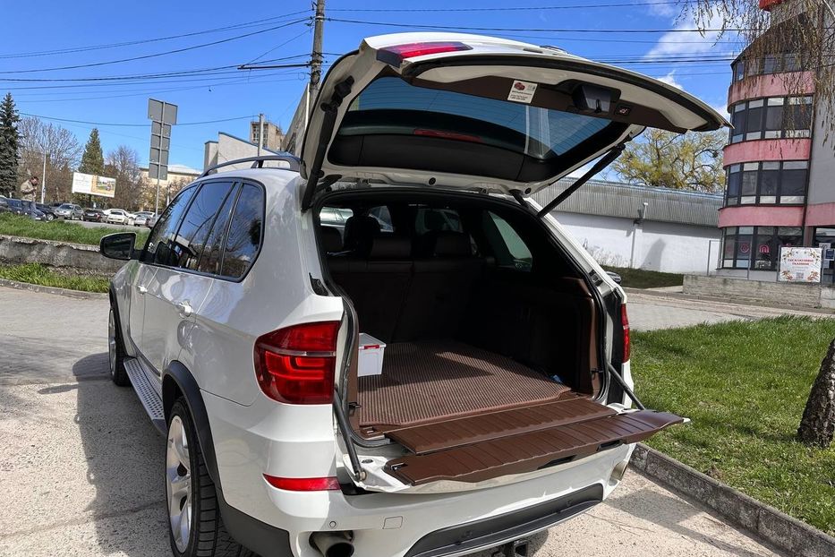 Продам BMW X5 2010 года в Черновцах