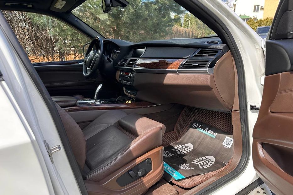 Продам BMW X5 2010 года в Черновцах