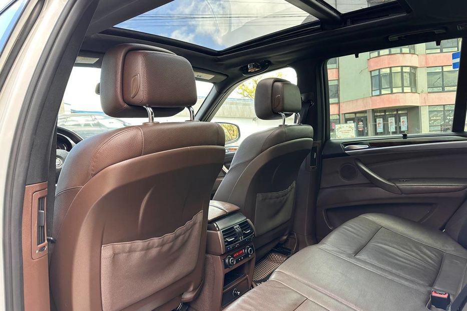Продам BMW X5 2010 года в Черновцах