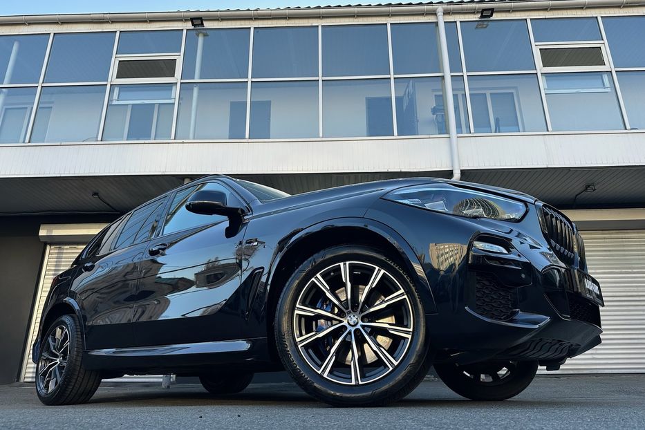 Продам BMW X5 30d M package  2021 года в Киеве