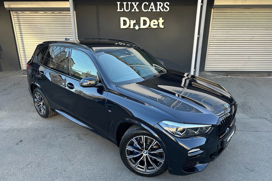 Продам BMW X5 30d M package  2021 года в Киеве