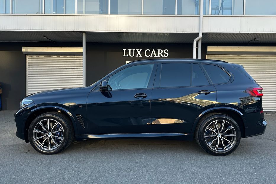 Продам BMW X5 30d M package  2021 года в Киеве
