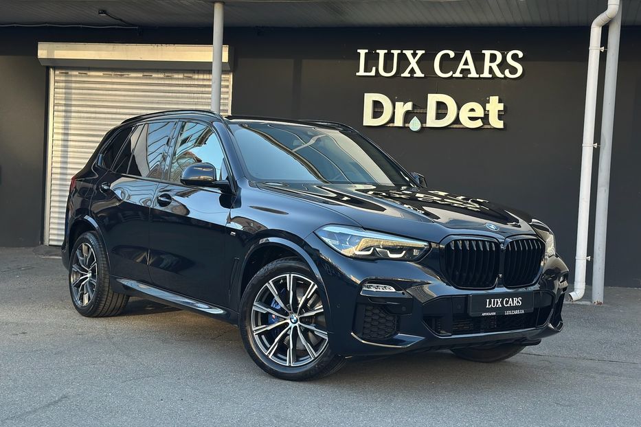Продам BMW X5 30d M package  2021 года в Киеве