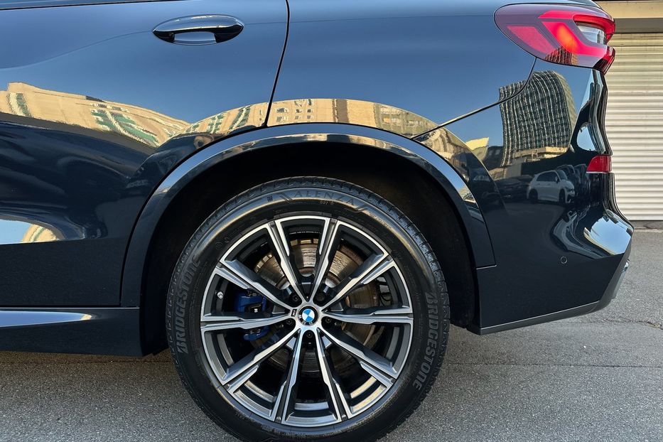Продам BMW X5 30d M package  2021 года в Киеве