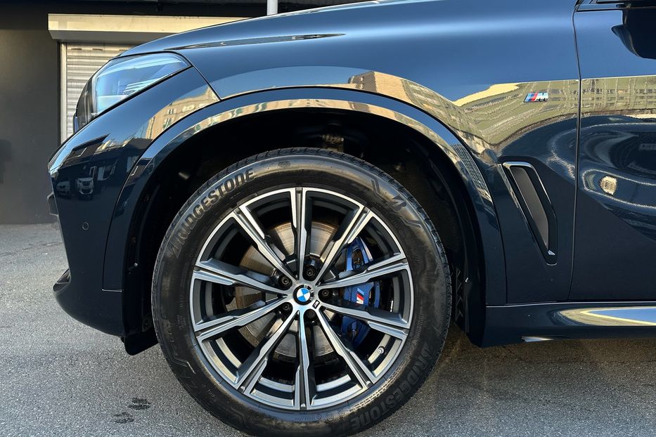 Продам BMW X5 30d M package  2021 года в Киеве