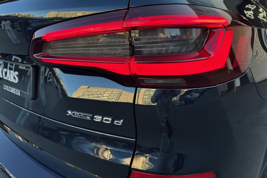 Продам BMW X5 30d M package  2021 года в Киеве