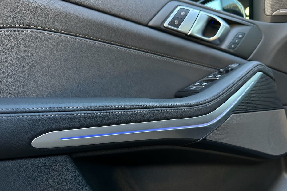 Продам BMW X5 30d M package  2021 года в Киеве