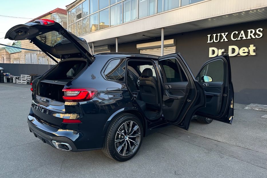 Продам BMW X5 30d M package  2021 года в Киеве
