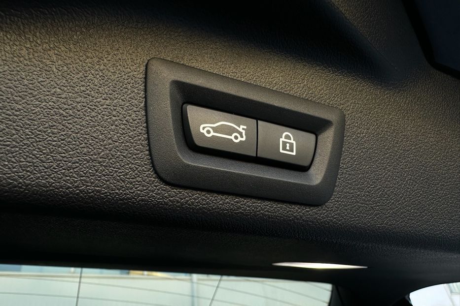 Продам BMW X5 30d M package  2021 года в Киеве