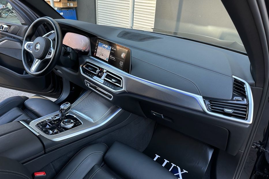 Продам BMW X5 30d M package  2021 года в Киеве