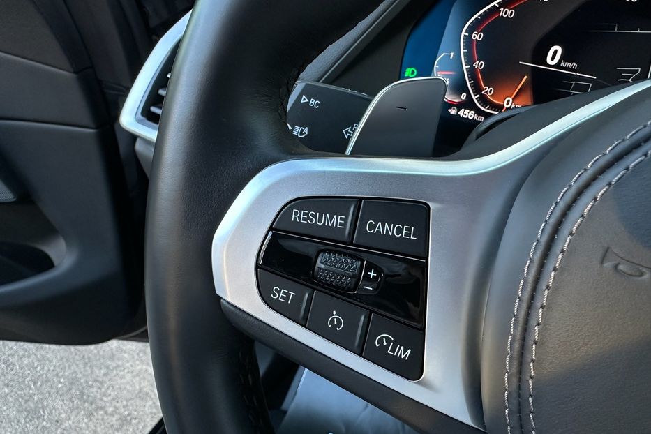 Продам BMW X5 30d M package  2021 года в Киеве