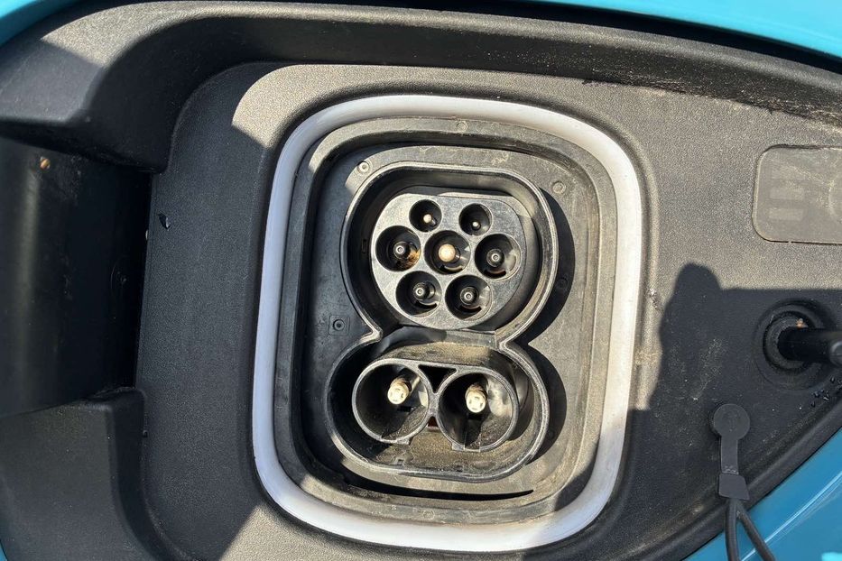 Продам Hyundai Kona 39 KWH, vin 4381 2020 года в Житомире