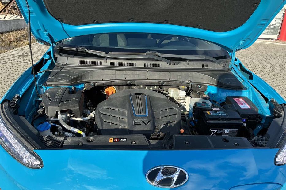 Продам Hyundai Kona 39 KWH, vin 4381 2020 года в Житомире