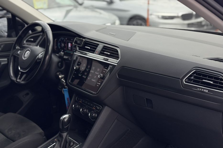 Продам Volkswagen Tiguan (COMIS) 4MOTION  2019 года в г. Умань, Черкасская область