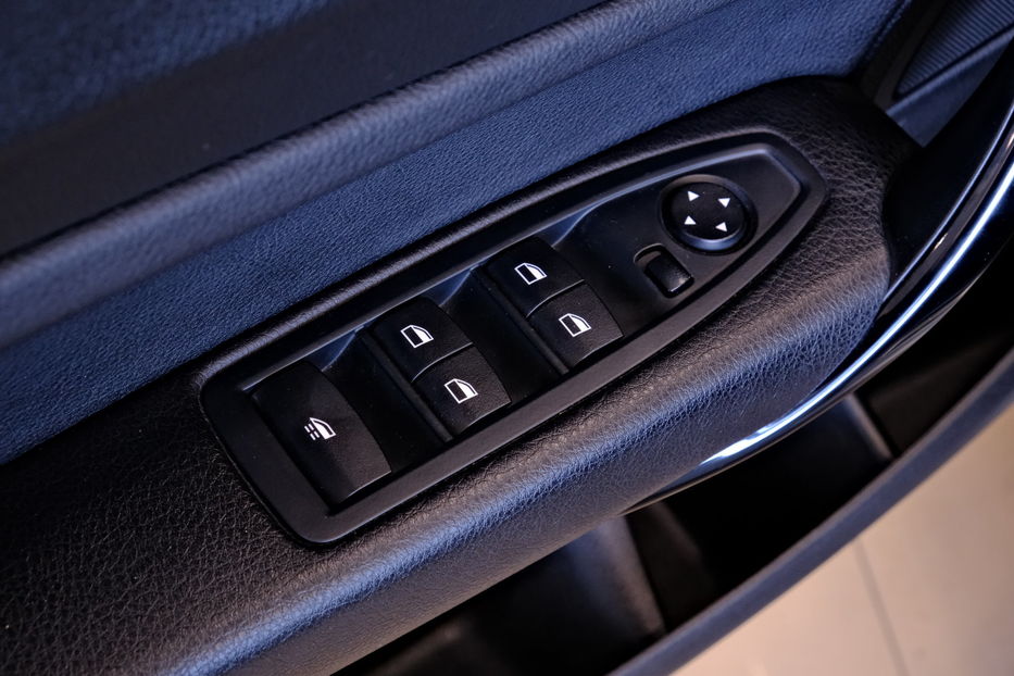 Продам BMW 2 Series 230i 2016 года в Одессе