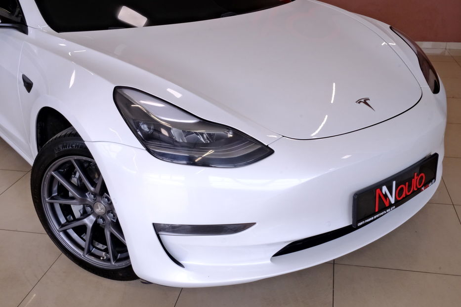 Продам Tesla Model 3 55kWt 2021 года в Одессе