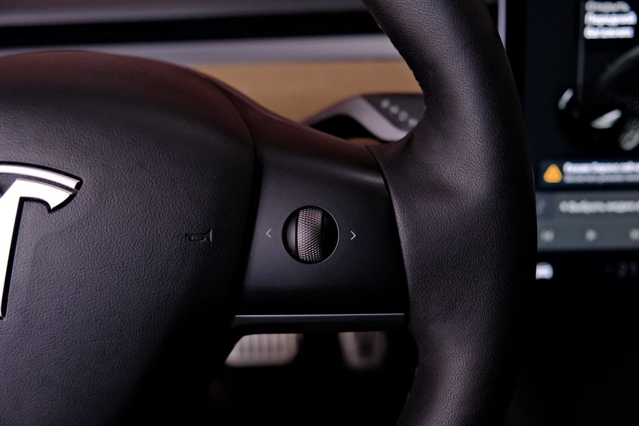 Продам Tesla Model 3 55kWt 2021 года в Одессе